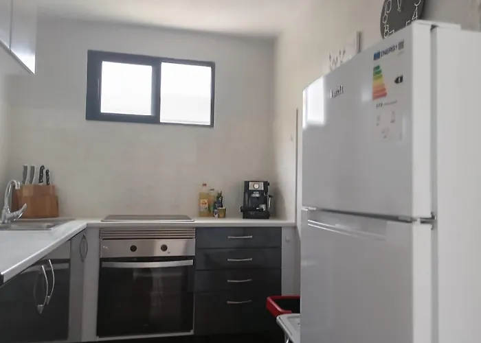 Yellow Owl Hébergement de vacances Campanário